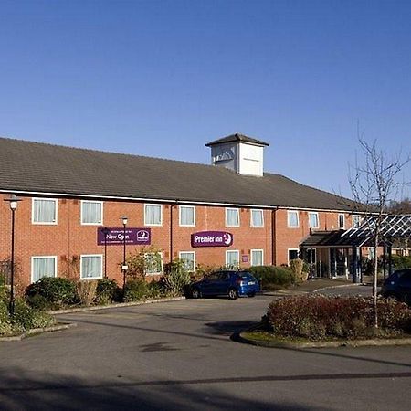 Premier Inn Понтипул Экстерьер фото